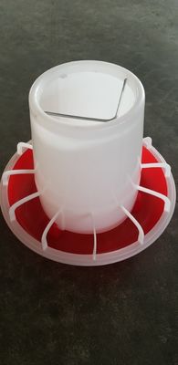 2kg 8kg Poultry Feeder Drinker For Chicken Feeding Lines