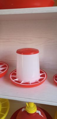 2kg 8kg Poultry Feeder Drinker For Chicken Feeding Lines