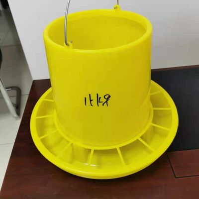 Automatic 15kg Poultry Feeder Drinker Chicken Watering