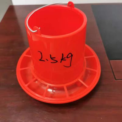 Broiler Farming Plastic Bucket 2.5kg Duck Feeders And Drinkers
